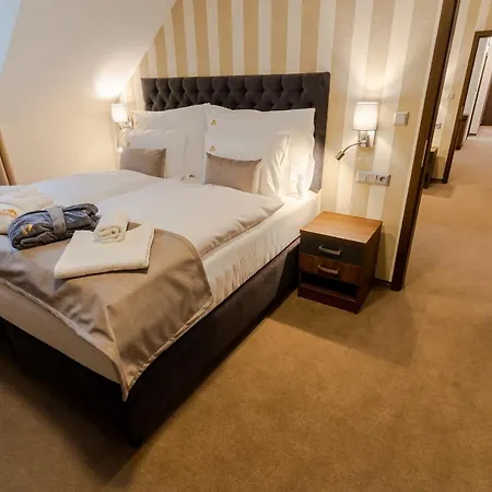Demaenova **** Hotel 4*