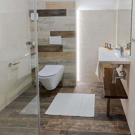 Hotel Wellness Demaenova